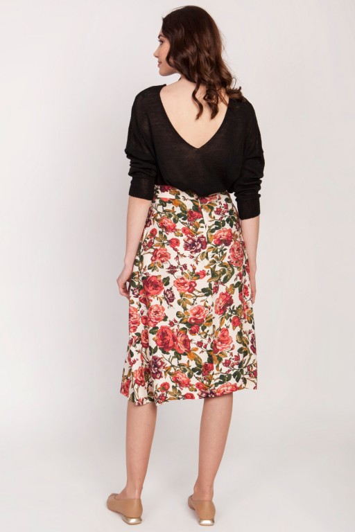 Flared skirt with pockets
