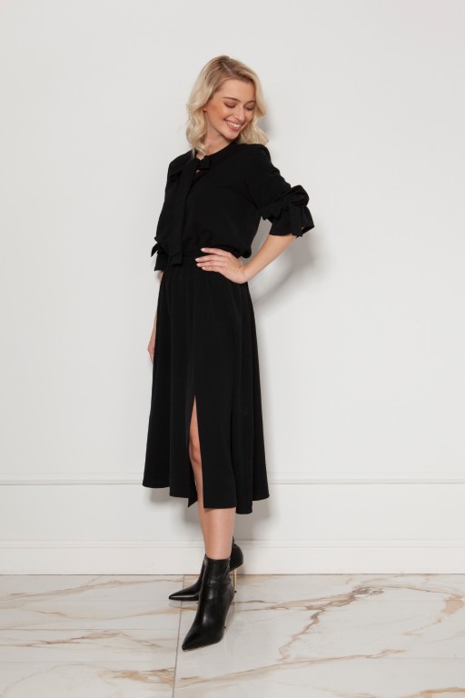 Dress with bows on the neckline and sleeves, SUK209 black