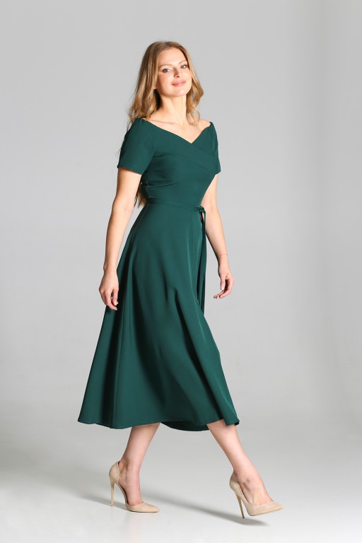 Mid-section trapezoidal dress, SUK181 green